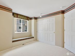 6699 SE Cougar Mountain Way, Bellevue WA 98006