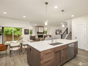 18315 17th Avenue W, Lynnwood WA 98037