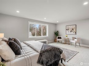 18556 Stone Avenue N, Shoreline WA 98133