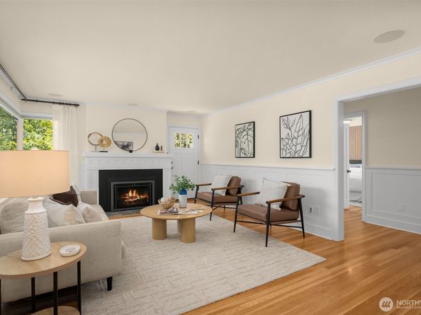 2456 3rd Avenue W, Seattle WA 98119