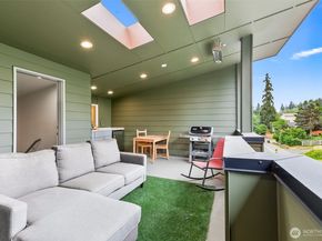 14906 Manor Way B, Lynnwood WA 98087