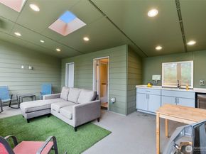14906 Manor Way B, Lynnwood WA 98087