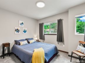 14906 Manor Way B, Lynnwood WA 98087
