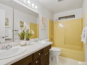 1011 179th Place NE, Bellevue WA 98008