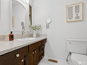 1011 179th Place NE, Bellevue WA 98008