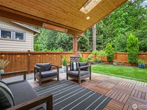 1601 NE Falls Drive, Issaquah WA 98029
