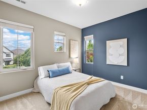 1601 NE Falls Drive, Issaquah WA 98029
