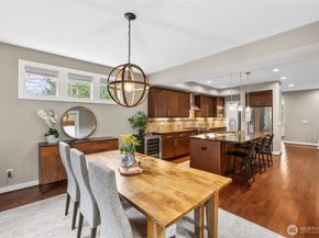 1601 NE Falls Drive, Issaquah WA 98029