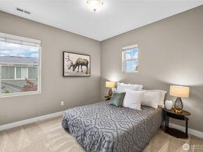 1601 NE Falls Drive, Issaquah WA 98029