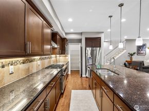 1601 NE Falls Drive, Issaquah WA 98029