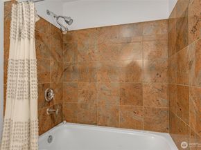500 Aloha Street 211, Seattle WA 98109