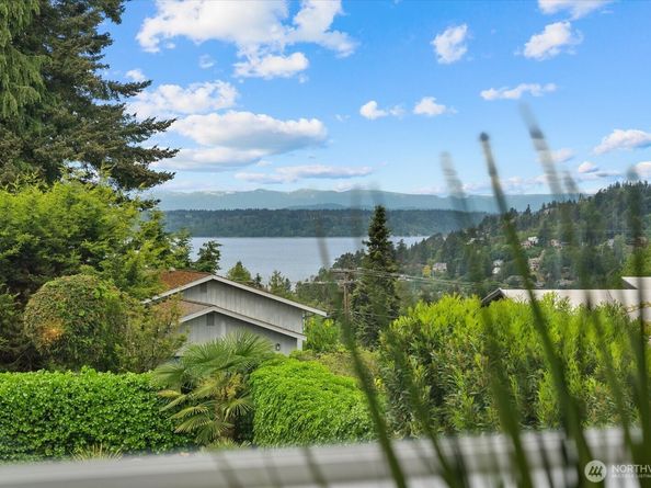 228 SW 183rd Street, Normandy Park WA 98166