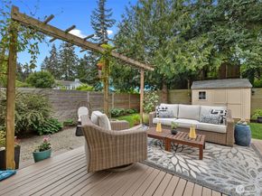 20111 Dayton Avenue N, Shoreline WA 98133