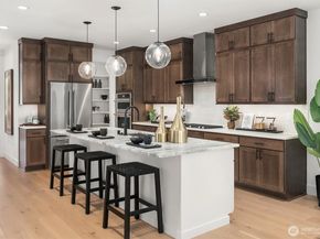 14821 HS#11 NE 2nd Court, Bellevue WA 98007