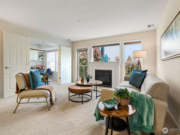 22535 SE Highland Circle 302, Issaquah WA 98029