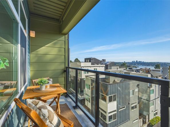 655 Crockett Street B203, Seattle WA 98109