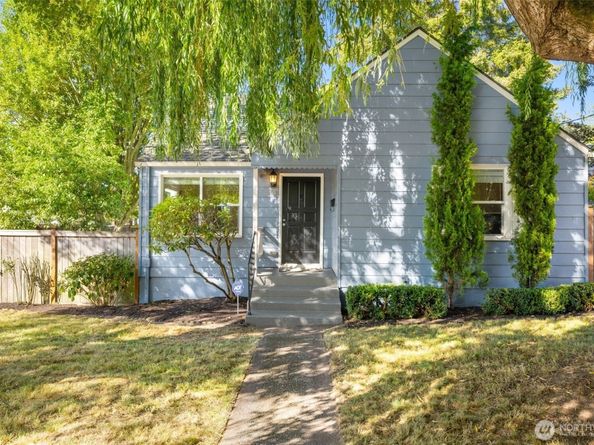 368 NW 48th Street, Seattle WA 98107