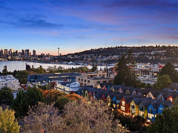 3461 Meridian Avenue N, Seattle WA 98103