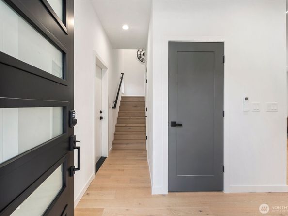 3809 NE 89th Street, Seattle WA 98115