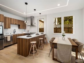 3809 NE 89th Street, Seattle WA 98115
