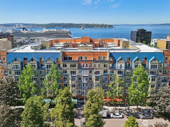 2415 2nd Avenue 727, Seattle WA 98101