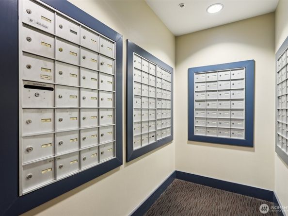 2415 2nd Avenue 727, Seattle WA 98101