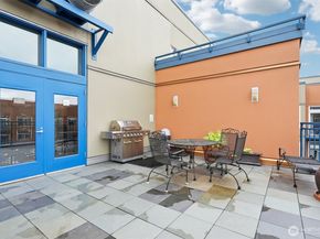 2415 2nd Avenue 727, Seattle WA 98101