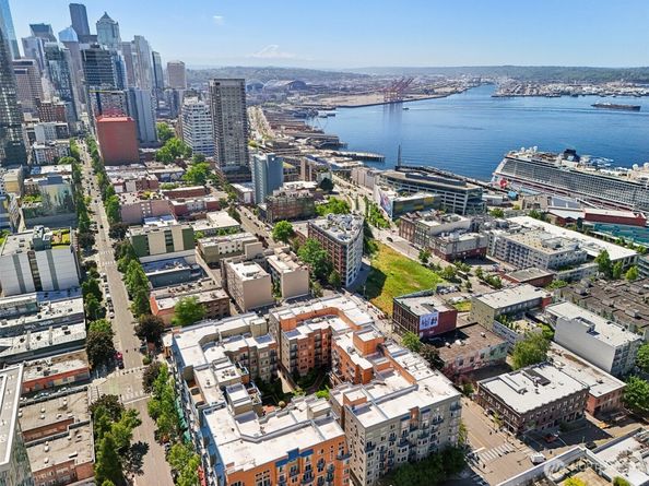 2415 2nd Avenue 727, Seattle WA 98101