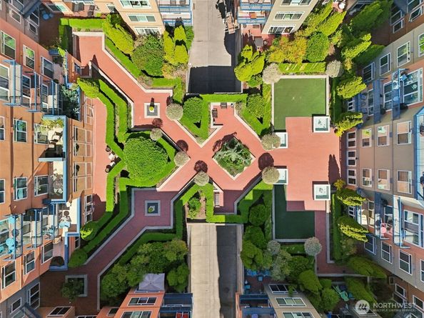 2415 2nd Avenue 727, Seattle WA 98101