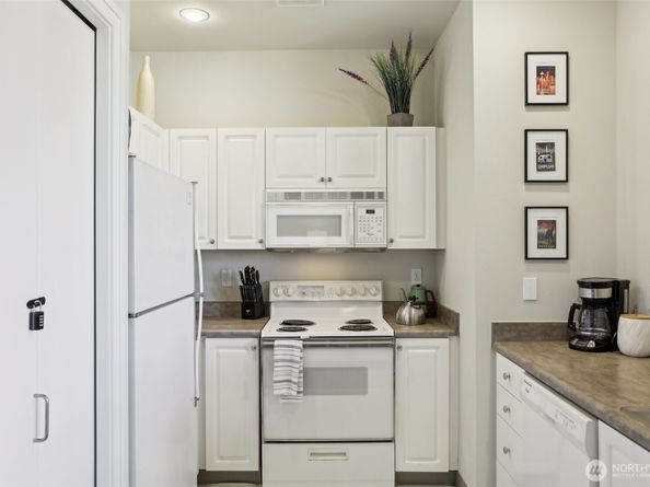 2415 2nd Avenue 727, Seattle WA 98101