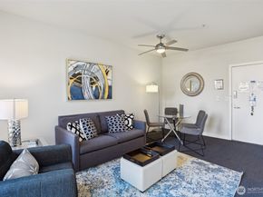 2415 2nd Avenue 727, Seattle WA 98101