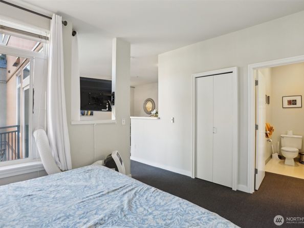 2415 2nd Avenue 727, Seattle WA 98101