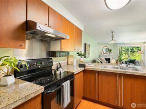 11307 NE 128th Street G204, Kirkland WA 98034