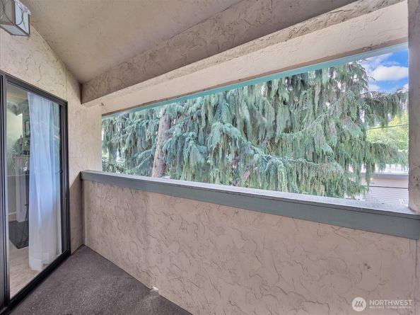 3024 NE 143rd Street 304, Seattle WA 98125