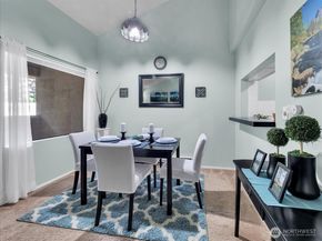 3024 NE 143rd Street 304, Seattle WA 98125