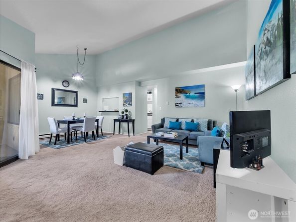 3024 NE 143rd Street 304, Seattle WA 98125