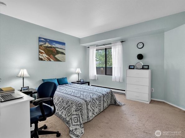 3024 NE 143rd Street 304, Seattle WA 98125