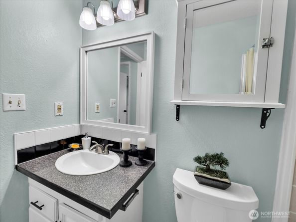 3024 NE 143rd Street 304, Seattle WA 98125