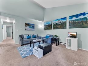 3024 NE 143rd Street 304, Seattle WA 98125