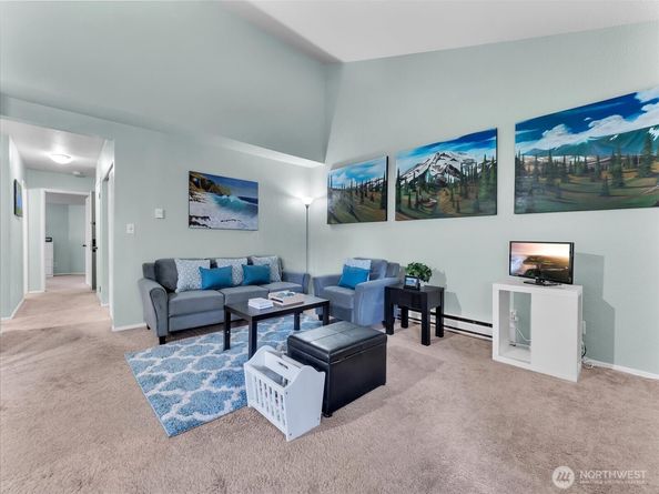 3024 NE 143rd Street 304, Seattle WA 98125