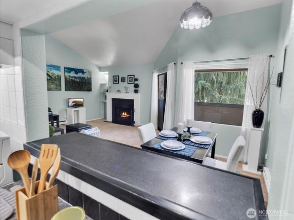3024 NE 143rd Street 304, Seattle WA 98125