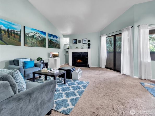 3024 NE 143rd Street 304, Seattle WA 98125