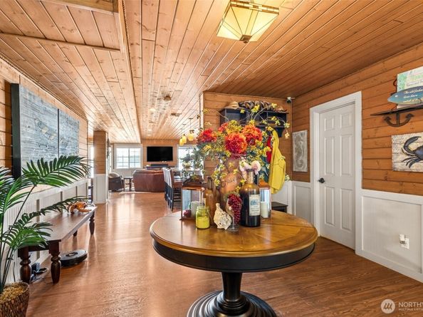 8116 Naketa Beach Walk, Mukilteo WA 98275