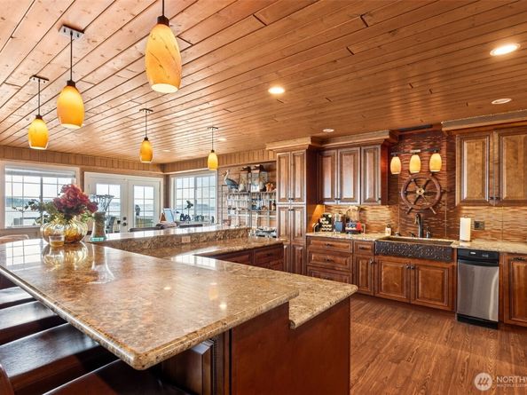 8116 Naketa Beach Walk, Mukilteo WA 98275
