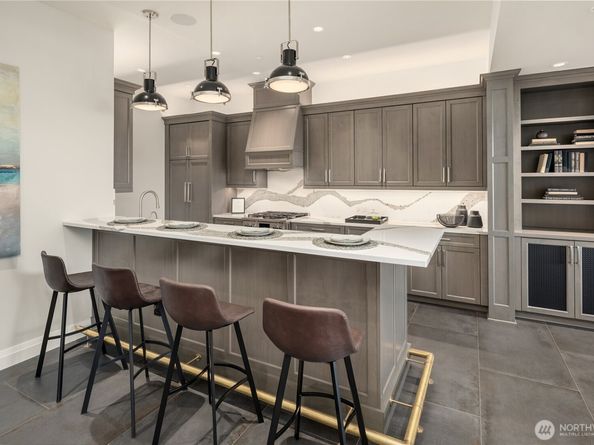 7254 N Mercer Way, Mercer Island WA 98040