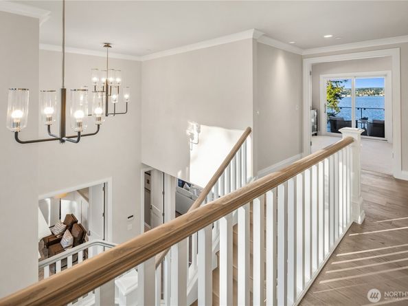 7254 N Mercer Way, Mercer Island WA 98040