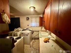 5720 37th Avenue S, Seattle WA 98118
