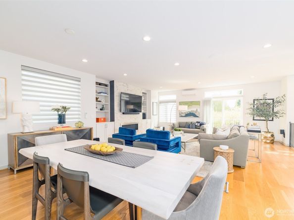 3042 NW 64th Street, Seattle WA 98107