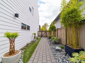 3042 NW 64th Street, Seattle WA 98107