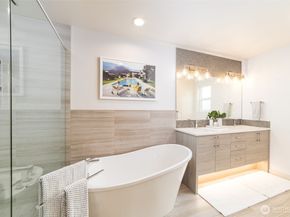 3042 NW 64th Street, Seattle WA 98107